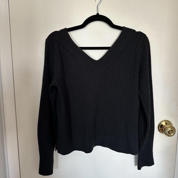 Abercrombie & fitch ribbed soft loose v-neck black sweater small casual basic - Picture 1 of 7